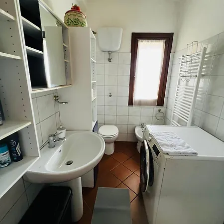 Appartamento Girasole Джиразоле