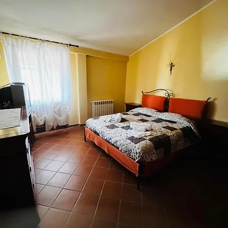 Appartamento Girasole * Джиразоле